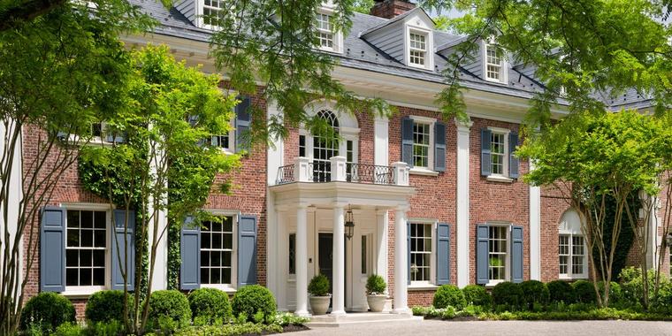 Inside Jackie Kennedy Onassis' luxurious homes, from sprawling estates to full-floor apartments