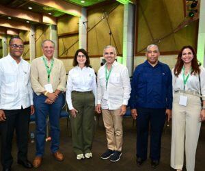 José Ramón Peralta llama a renovar la formación para impulsar un sector agrícola más eficiente