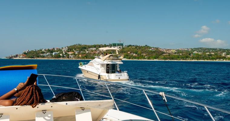 GetMyBoat brings a Montego Bay yacht experience to life aboard Knot Stressing JA