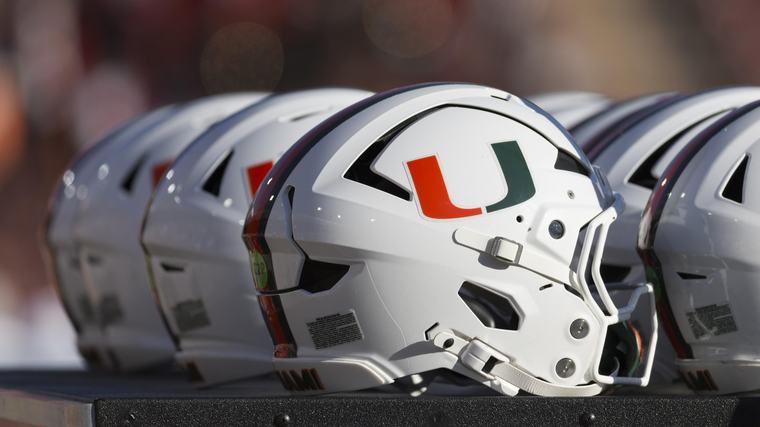 Miami Trolls Florida State During Blackout in Viral Social Media Post